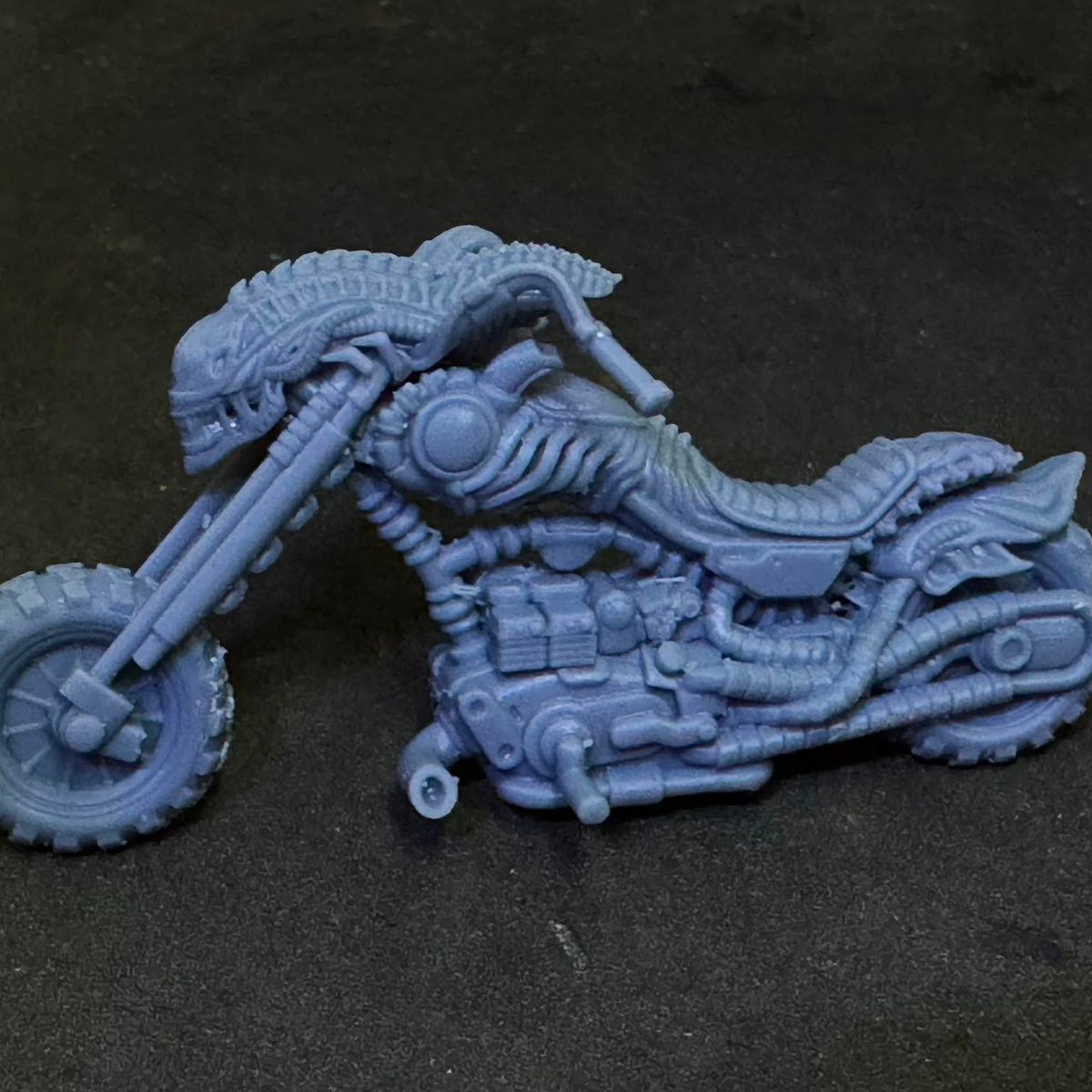 Skull Biker Hunter - Predator Fan Art (Sculpted by Papsikels)