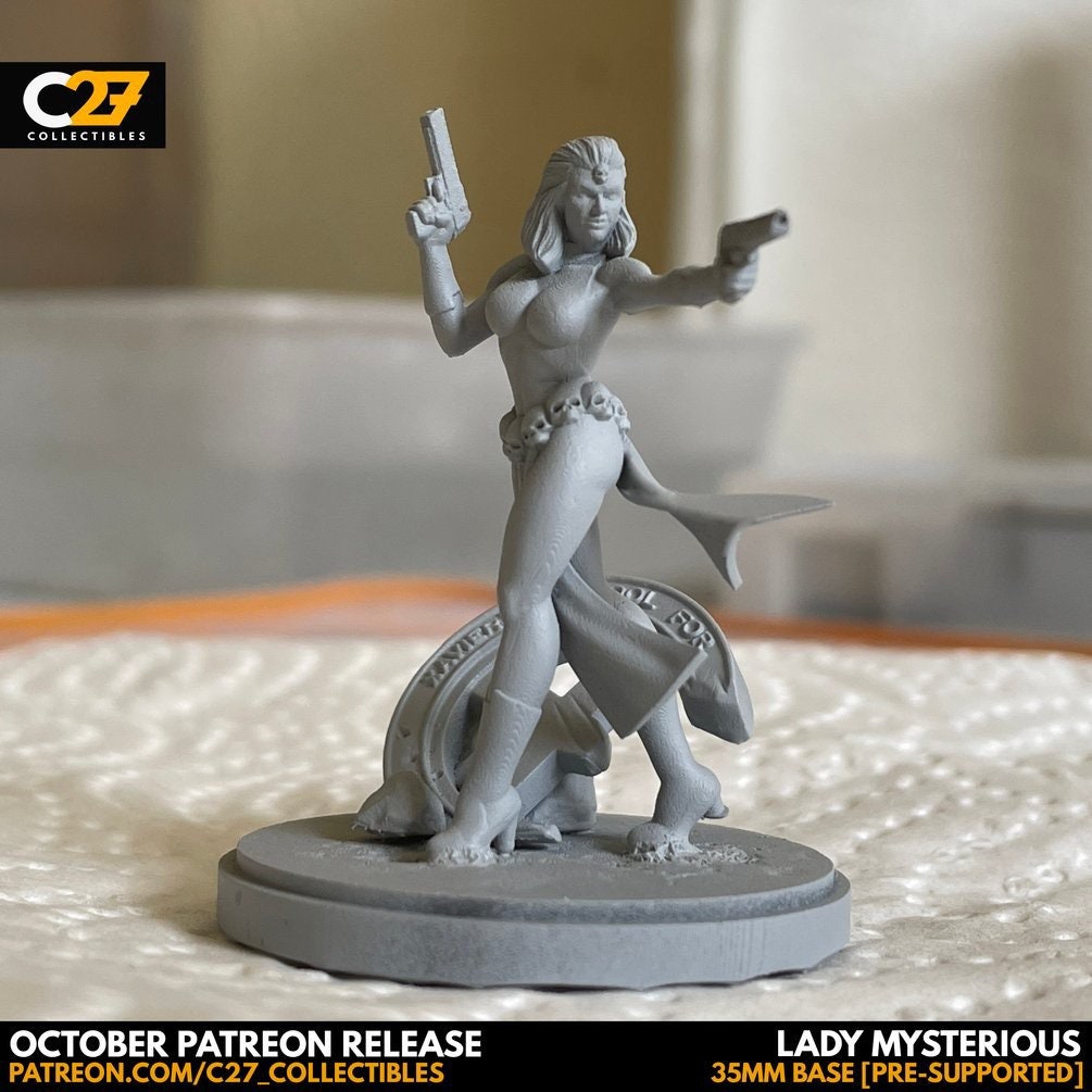 Mystique / Lady Mysterious 40mm miniature (sculpted by C27 collectibles) (Crisis Protocol Proxy/Alternative)