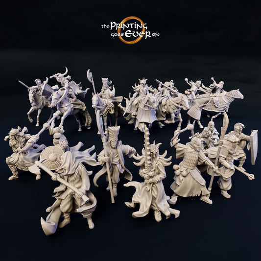 9 Dark Riders - Mounted & On Foot (sculpted by Print Goes Ever On)