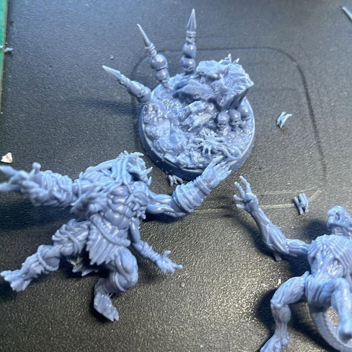 Xeno Behemoth Goliath vs Apex Colossal Predator (Sculpted by Papsikels)