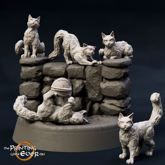 Townsfolk - Housecats (sculpted by Print Goes Ever On)