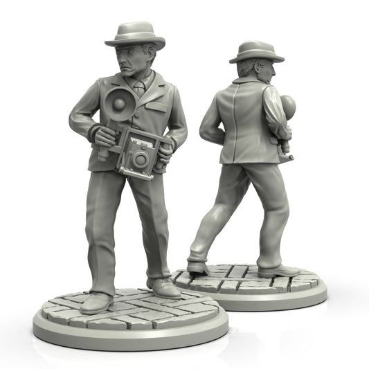 Photographer Investigator (sculpted by Adaevy Creations)