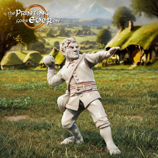 Halfling Thrower (sculpted by Print Goes Ever On)