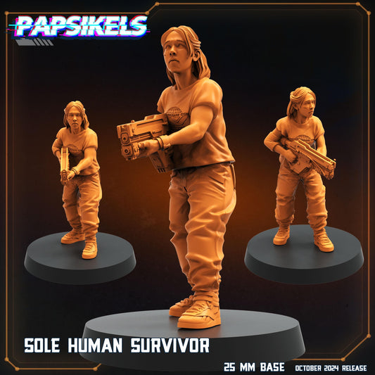 Sole Human Survivor - Xenomorph Fan Art (sculpted by Papsikels)