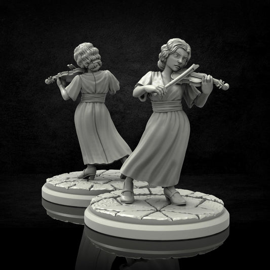 Violinist (sculpted by Adaevy Creations)