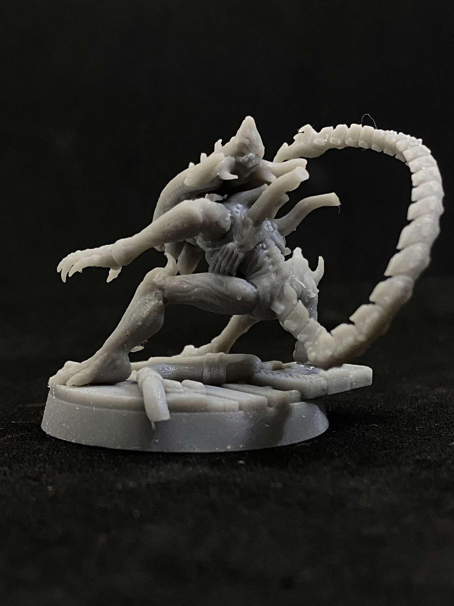 Xeno Cerberus - Xenomorph Fan Art (sculpted by Papsikels)