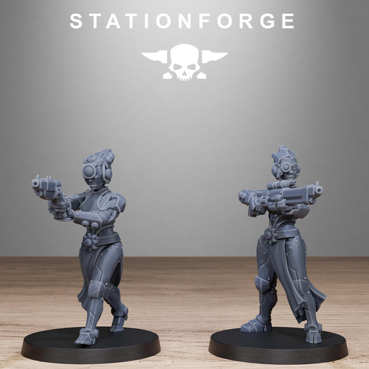 Scavenger Sisters - set of 10 (sculpted by Stationforge)