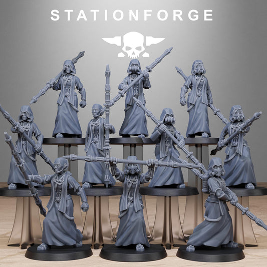 Scavenger Sister Priests - set of 10 (sculpted by Stationforge)