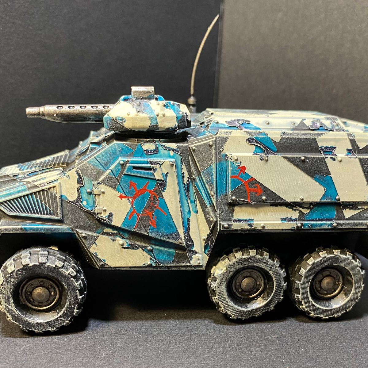 Lunar Auxilia Bandit AFV (sculpted by That Evil One)