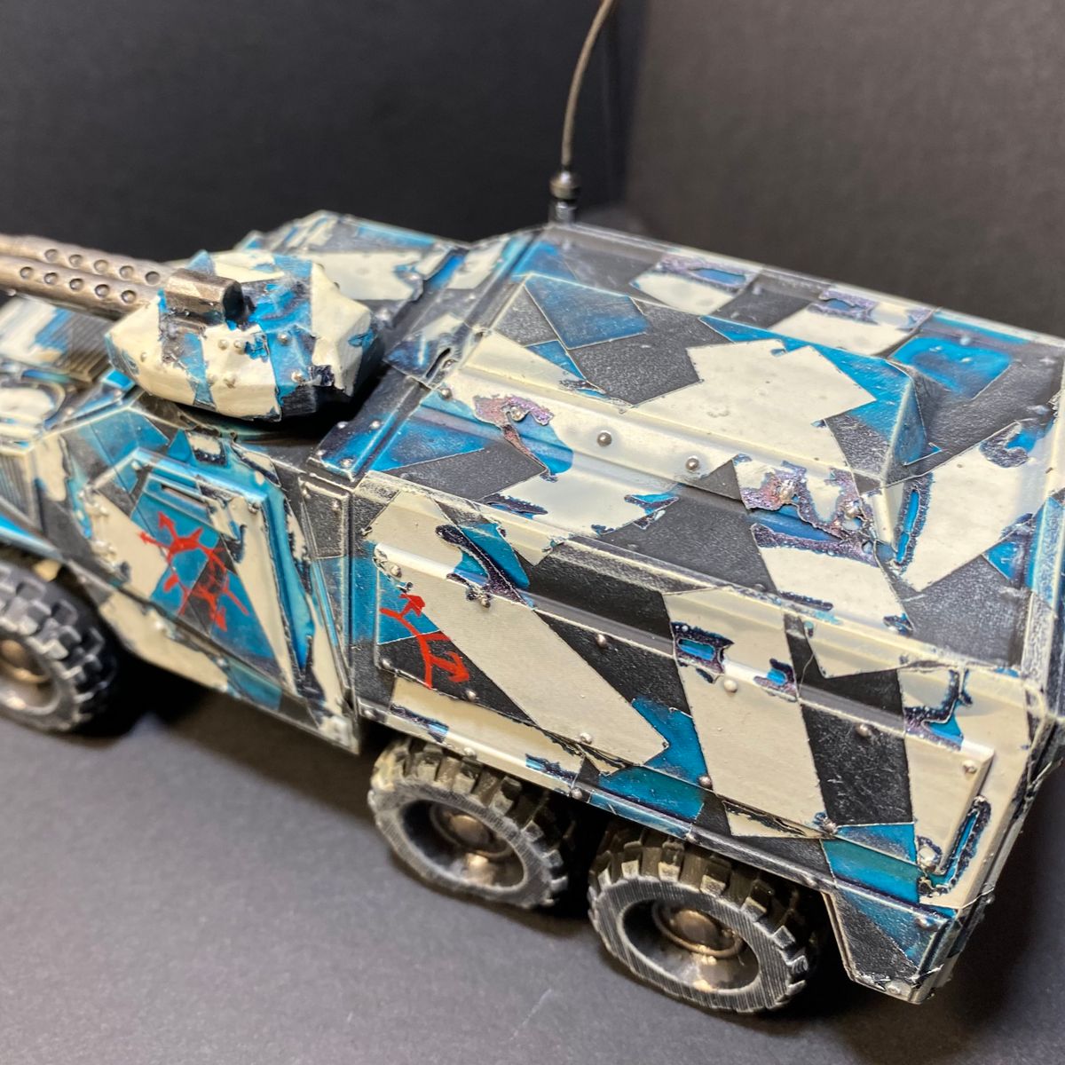 Lunar Auxilia Bandit AFV (sculpted by That Evil One)