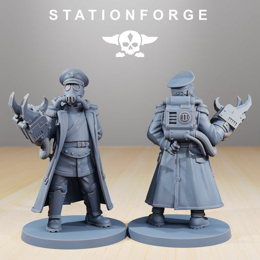 Grim Guard Officer with Claw (sculpted by Stationforge)