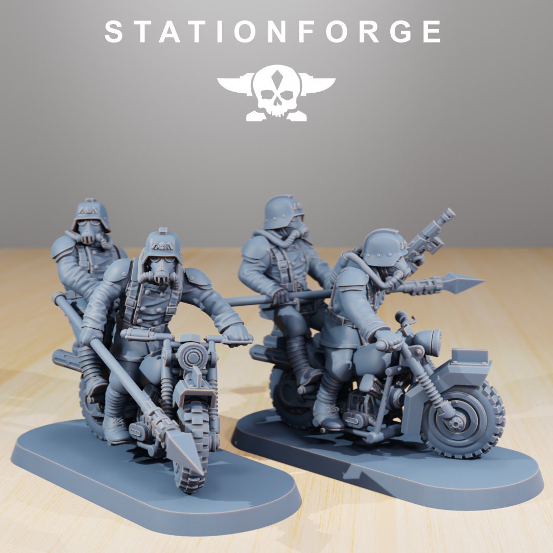 Grim Bikers - set of 10 (sculpted by Stationforge)