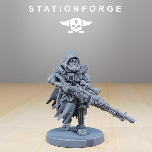 Scavenger Sniper (sculpted by Stationforge)